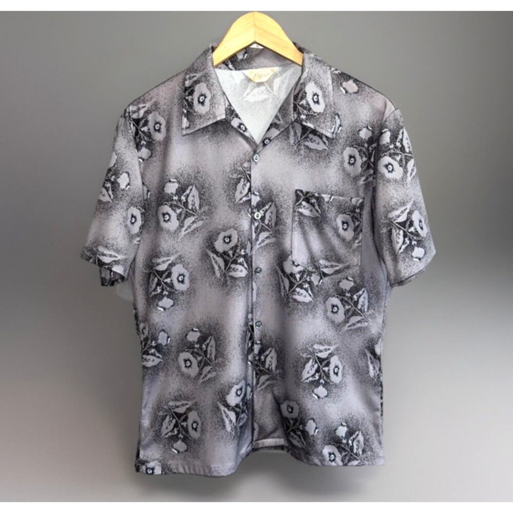 VTG Made in California Hawaiian Aloha Button Shirt Gray Black Floral Resort S